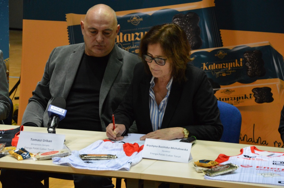 W czwartek doszło do oficjalnego podpisania umowy/fot.: Patryk Głowacki