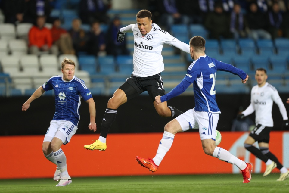 Legia uratowała wynik spotkania i wciąż ma szanse na awnas do 1/8 finału/fot.: PAP/Leszek Szymański