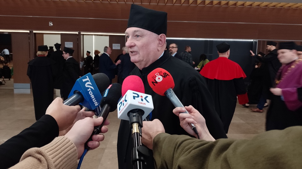 Uhonorowanie prof. Jerzego Bogdana Gajewskiego tytułem doktora honoris causa UMK było głównym punktem obchodów święta uczelni/fot: Michał Zaręba