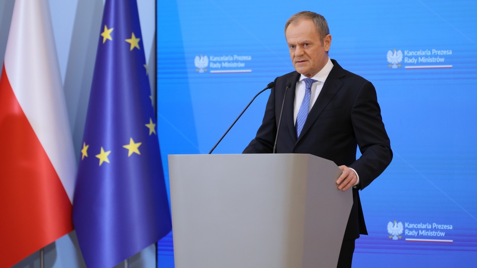 Na konferencji prasowej premier powiedział, że jednym z zadań rządu, jest pełna przepustowość transportu i pomocy na granicy z Ukrainą/fot: PAP, Paweł Supernak