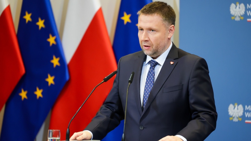 Minister spraw wewnętrznych i administracji Marcin Kierwiński na konferencji prasowej w siedzibie MSWiA w Warszawie