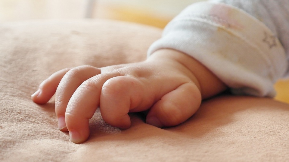 Na razie nie wiadomo, jaki jest stan zdrowia niemowlęcia/fot. Pixabay