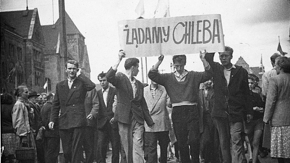A poznańi munkásfelkelés, 1956. június 28. Ismeretlen - First version: Áthozva az en.wikipedia projektből a Commonsba. IPN ([1]) Latest version: POZNAŃSKI CZERWIEC 