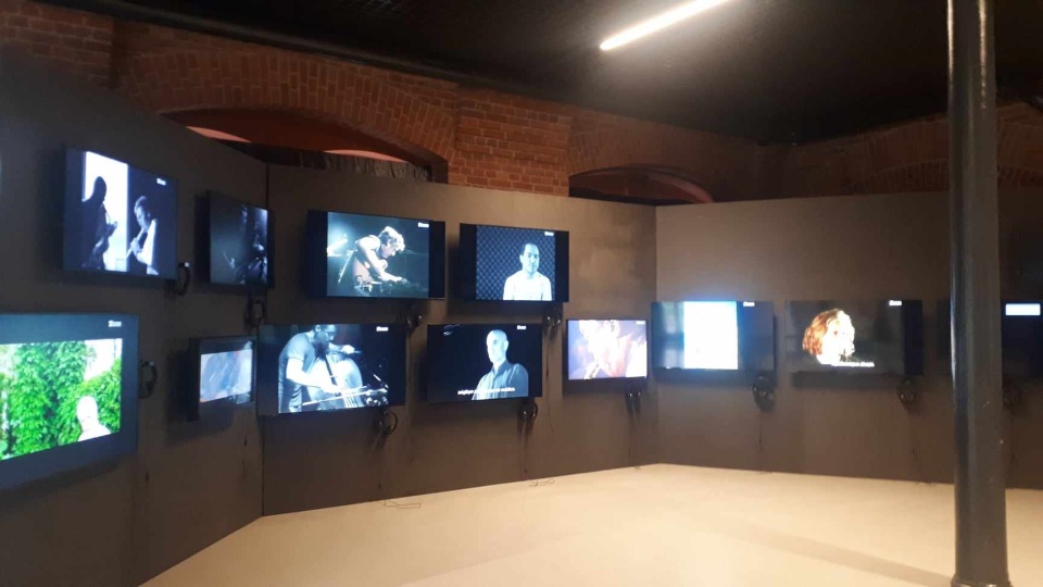 Instalacje w Młynach Rothera przypominają historię bydgoskiego klubu Mózg, który obchodzi 30. urodziny/fot: Bogumiła Wresiło