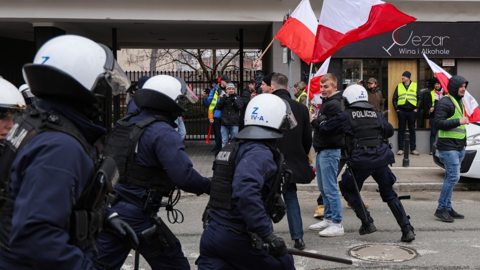 Demonstracja rolników w Warszawie. Rolnicy z całej Polski kontynuują protesty. Ich powodem jest m.in. niedawna decyzja Komisji Europejskiej o przedłużeniu bezcłowego handlu z Ukrainą do 2025 roku, a także sprzeciw wobec prowadzonej przez Unię Europejską polityce Zielonego Ładu/fot. Paweł Supernak/PAP