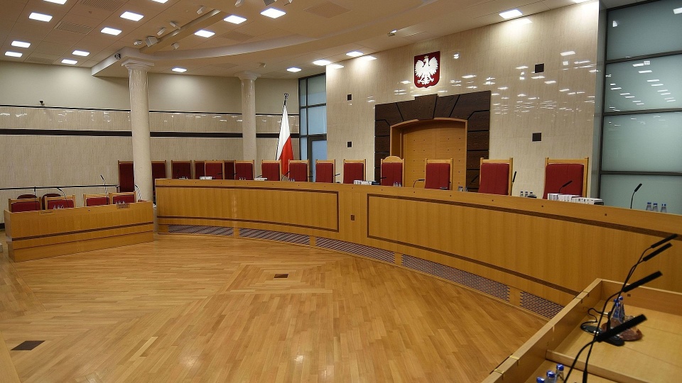 Wielka sala rozpraw Trybunału Konstytucyjnego/fot. Adrian Grycuk - Praca własna, CC BY-SA 3.0 pl