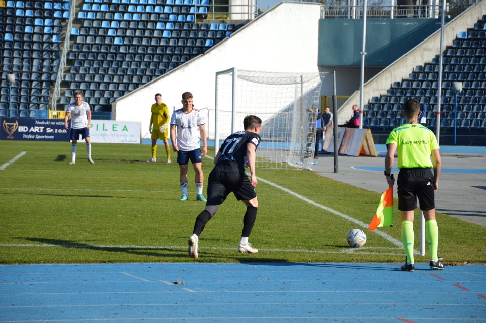 Zawisza nie dał Unii większych szans/fot.: Patryk Głowacki