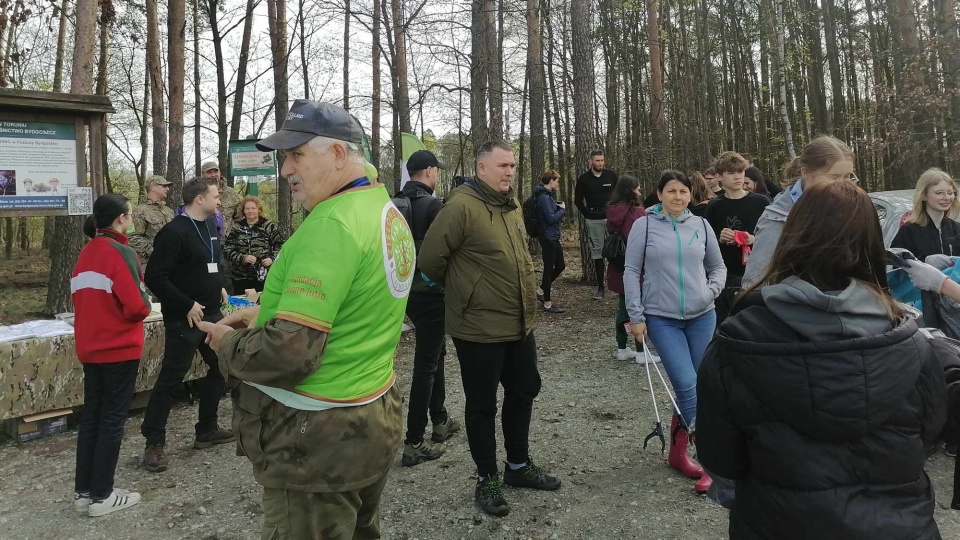 Akcja „Kręci nas recykling" w podbydgoskich Białych Błotach/fot. Monika Siwak
