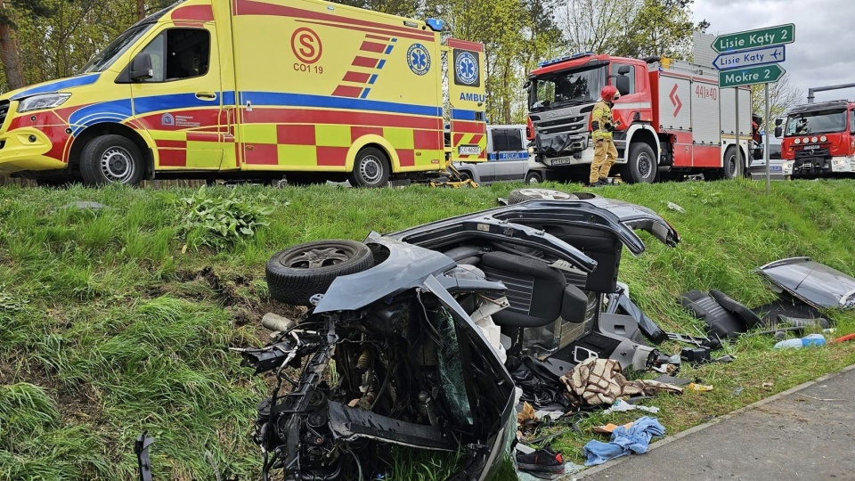 Wypadek koło Grudziądza. Trzy osoby ranne po zderzeniu auta osobowego z ciężarowym/fot. Komenda Miejska Państwowej Straży Pożarnej w Grudziądzu/Facebook