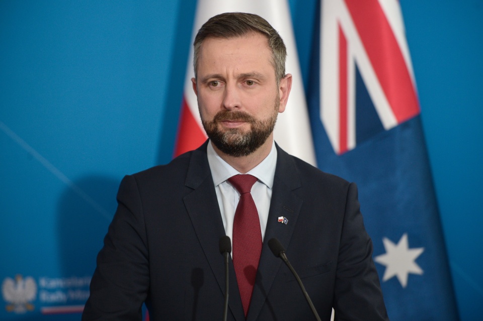 Wicepremier, minister obrony narodowej Władysław Kosiniak-Kamysz podczas konferencji prasowej po spotkaniu z wicepremierem, ministrem obrony Australii Richardem Marlesem w KPRM w Warszawie