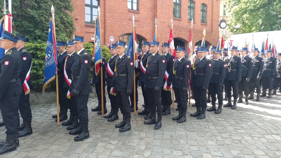 Strażacy z regionu przyjechali do Torunia, żeby wspólnie uczcić Dzień św. Floriana, patrona strażaków/fot: Michał Zaręba