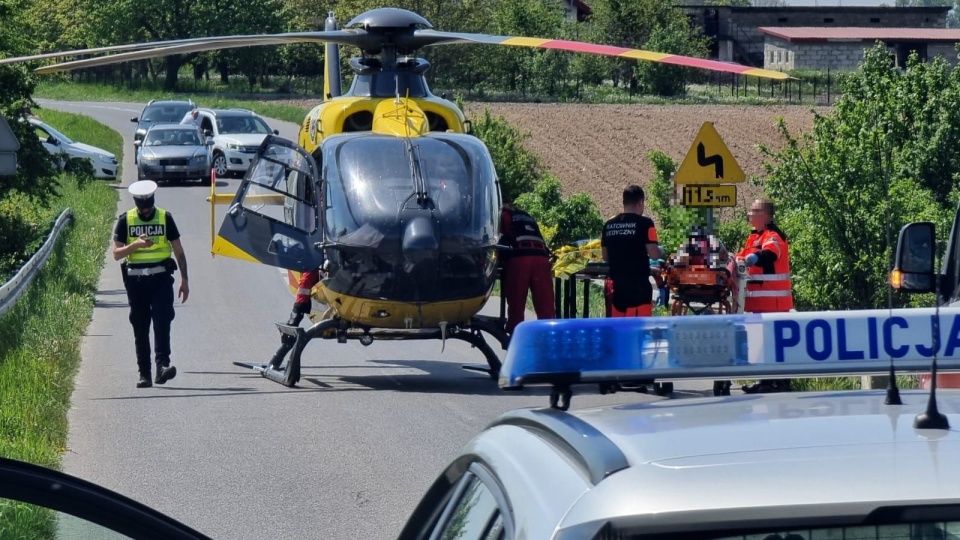 Na miejsce przybyli policjanci oraz LPR/fot. KPP w Aleksandrowie Kujawskim