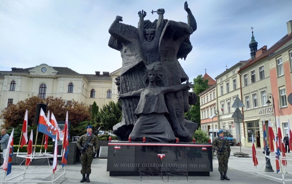 Uroczystości z ceremoniałem wojskowym odbyły się m.in. na Starym Rynku w Bydgoszczy/fot. Agata Raczek