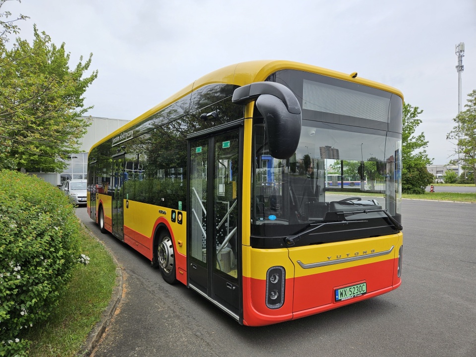 Chiński autobus Yutong U12 będzie podróżował po bydgoskich ulicach do 20 maja/fot: Zarząd Dróg Miejskich i Komunikacji Publicznej w Bydgoszczy