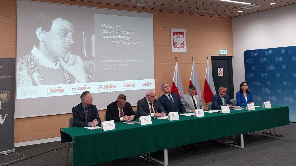 Gdański oddział IPN i regionalna Solidarność podpisały porozumienie w sprawie obchodów 40. rocznicy śmieci ks. Popiełuszki/fot: Elżbieta Rupniewska