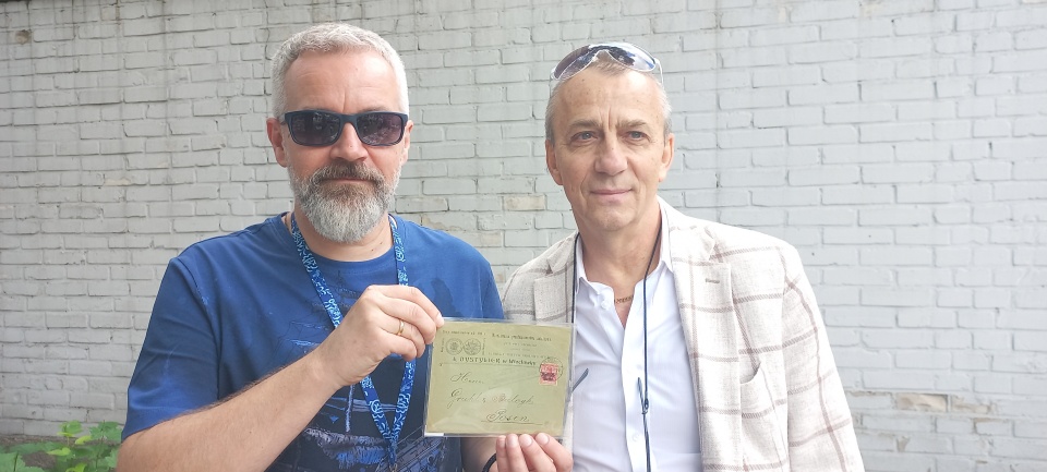 Muzeum Historii Włocławka zakupiło do zbiorów kopertę, pamiątkę po działającej tu fabryce smoły i asfaltu/fot. Marek Ledwosiński