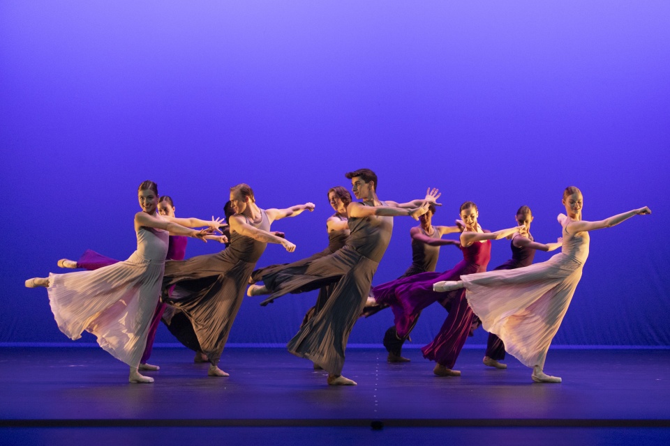 Polski Balet Narodowy Junior, „Juvenalia" w choreografii Krzysztofa Pastora/Fot. Ewa Krasucka/ Teatr Wielki - Opera Narodowa