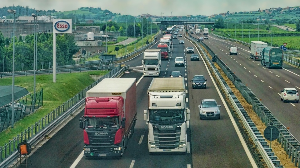 Sytuacja przewoźników jest coraz trudniejsza. Z tego powodu zapowiadają protest na Drodze Krajowej nr 25/fot: zdjęcie ilustracyjne, Pixabay