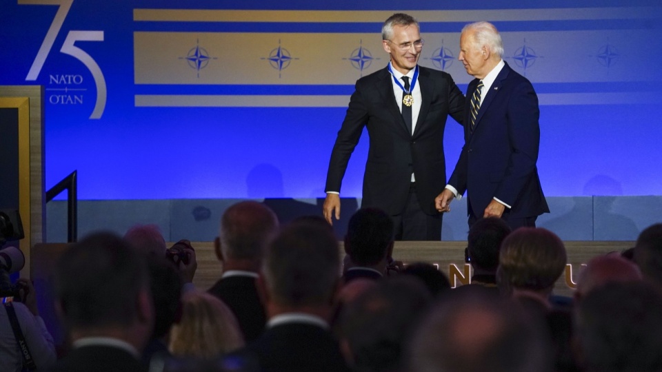 Sekretarz generalny NATO Jens Stoltenberg i prezydent Stanów Zjednoczonych Joe Bide/fot. Shawn Thew, PAP/EPA