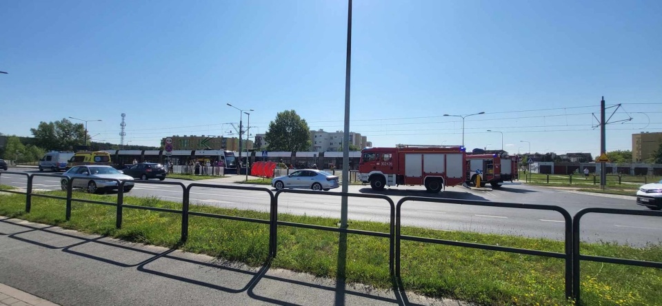Zderzenie tramwaju linii nr 10 z autem osobowym przy pętli Niepodległości w Bydgoszczy/fot. Awaria Bydgoskiego Tramwaju