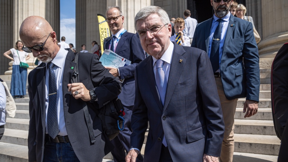 Drugi od lewej: przewodniczący Międzynarodowego Komitetu Olimpijskiego Thomas Bach/fot. Christophe Petit Tesson, PAP/EPA