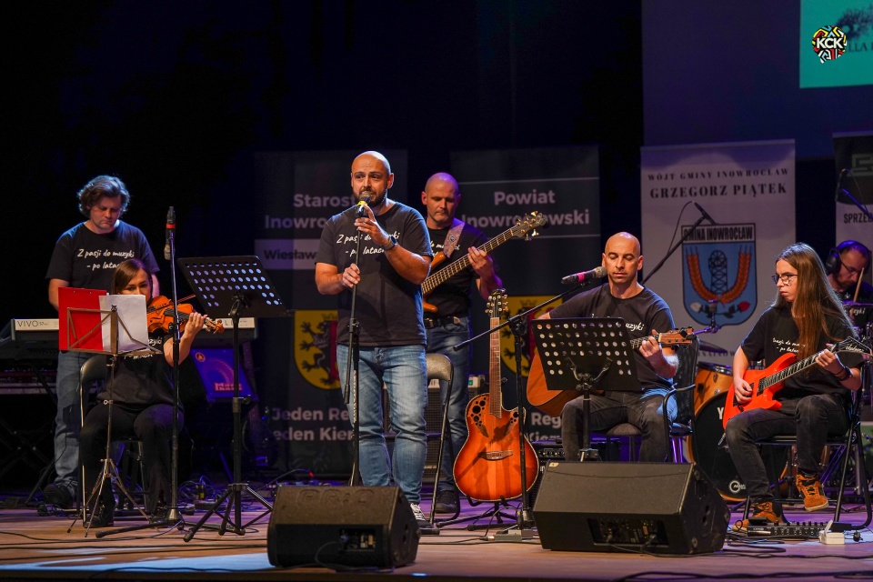 Koncert „Grają dla trzech”/fot. Marcin Walaszczyk, Kujawskie Centrum Kultury