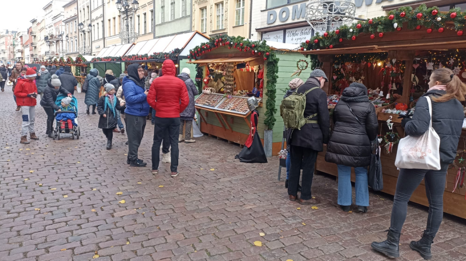 Już od tygodni jarmarki działają w Bydgoszczy i Toruniu, przez kilka dni trwał jarmark w Grudziądzu. W ten weekend kramy staną w kolejnych miejscowościach regionu/fot. ilustracyjna, Monika Kaczyńska