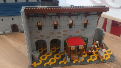 Wystawa przedstawia najważniejsze zabytki Szlaku Piastowskiego zbudowane z klocków Lego. / Fot Marcin Glapiak / Archiwum