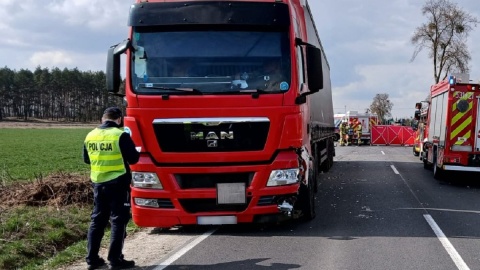 Na miejsce pojechały trzy zastępy straży pożarnej, policja i ratownicy medyczni/fot. KPP Świecie