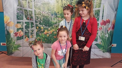 Dzień Szalonych Fryzur zorganizowały w Szkole Podstawowej nr 3 w Toruniu nauczycielki ze świetlicy, które także włączyły się w akcję. Okazja? Prima Aprilis!/fot. Agnieszka Smoleń