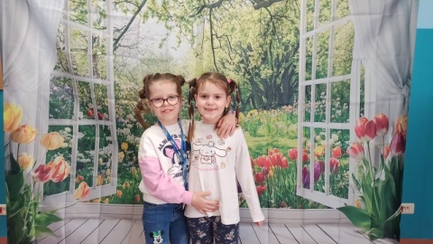 Dzień Szalonych Fryzur zorganizowały w Szkole Podstawowej nr 3 w Toruniu nauczycielki ze świetlicy, które także włączyły się w akcję. Okazja? Prima Aprilis!/fot. Agnieszka Smoleń