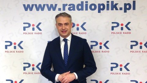 Wicepremier Krzysztof Gawkowski podczas rozmowy w Polskim Radiu PiK. / Fot. Radosław Łączkowski