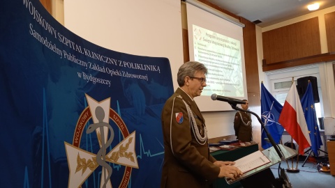 Oficjalne otwarcie robotycznej sali operacyjnej, wręczenie nagród i wyróżnień oraz aktów mianowania na wyższe stopnie wojskowe - to część bydgoskich uroczystości w ramach Święta Wojskowej Służby Zdrowia/fot. Agata Raczek