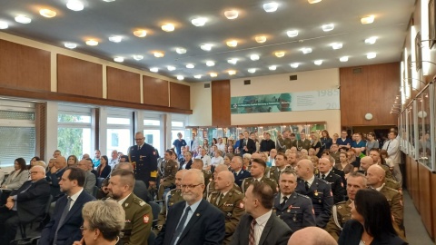Oficjalne otwarcie robotycznej sali operacyjnej, wręczenie nagród i wyróżnień oraz aktów mianowania na wyższe stopnie wojskowe - to część bydgoskich uroczystości w ramach Święta Wojskowej Służby Zdrowia/fot. Agata Raczek