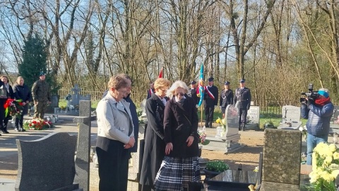 Kwiaty na grobie ppor. Marka Uleryka/fot. Jolanta Fischer