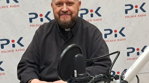 Ks. Andrzej Marmurowicz z parafii NMP Wspomożycielki Wiernych w Niemczu od poniedziałku do czwartku głosi rekolekcje na antenie Polskiego Radia PiK