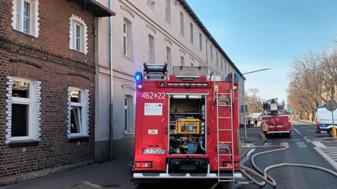 o pożaru doszło w budynku przy ul. Toruńskiej w Inowrocławiu/fot. Marcin Glapiak