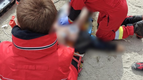 Policja prowadzi dochodzenie w sprawie śmierci mężczyzny znalezionego w stawie w Ossówku pod Kowalem/fot. WOPR Włocławek/Facebook