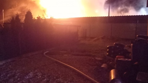 Przyczyna pożaru na razie nie jest znana/fot. KP PSP w Nakle nad Notecią