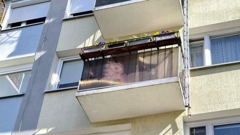 Akcja ratunkowa strażaków na balkonie bloku w Solcu Kujawskim/fot. OSP Solec Kujawski/Facebook