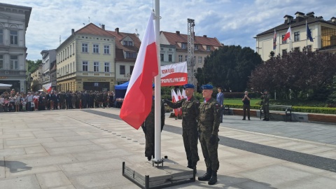 Uroczystość z okazji Dnia Flagi w Bydgoszczy/fot. Damian Klich