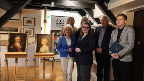 Portrety Marka Wincentego Chmielewskiego i jego żony Luizy Marii Wilhelminy Chmielewskiej przekazał Muzeum Okręgowemu w Bydgoszczy potomek rodu - Wolf von Chmielewski/fot. Agata Raczek