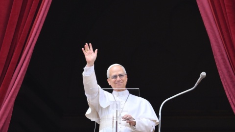 Pierwsze spotkanie papieża Leona XIV z wiernymi na modlitwie Regina Coeli/fot. PAP, EPA