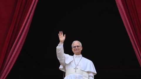 Pierwsze spotkanie papieża Leona XIV z wiernymi na modlitwie Regina Coeli/fot. PAP, EPA