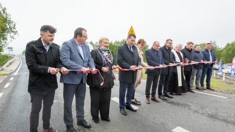 Odcinek drogi wojewódzkiej nr 251 Młodocin-Pturek został oficjalnie oddany do użytku/fot: fot. Tomasz Czachorowski/eventphoto.com.pl dla UMWKP