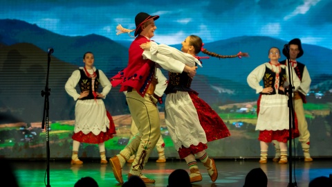 Zespół Pieśni i Tańca „Kujawy”, działający w strukturach Centrum Kultury „Browar B.” świętuje 40-lecie nieprzerwanej działalności artystycznej/fot. Mariusz Maciejewski/ „Centrum Kultury Browar B."/Facebook