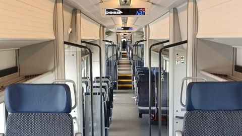 Bydgoska Pesa zaprezentowała w Oradei pierwszy elektryczny zespół trakcyjny, wyprodukowany dla Kolei Rumuńskich/fot. materiały Pesy