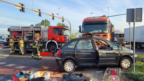 Jedna osoba została przetransportowana do szpitala/fot. KM PSP w Toruniu