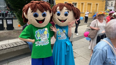 Tradycyjny kapeluszowy przemarsz rozpoczął kolejną Senioradę w Bydgoszczy/fot: Izabela Langner