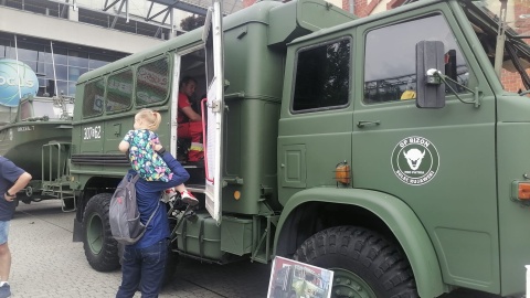 Piknik wojskowy przed Centrum Handlowym Focus w Bydgoszczy/fot. Monika Siwak